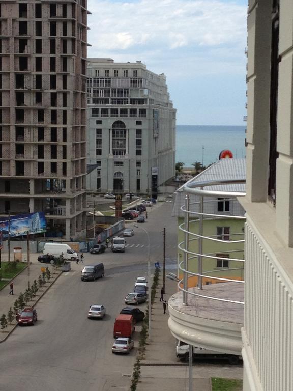 Tamuna Apartment Батуми Стая снимка