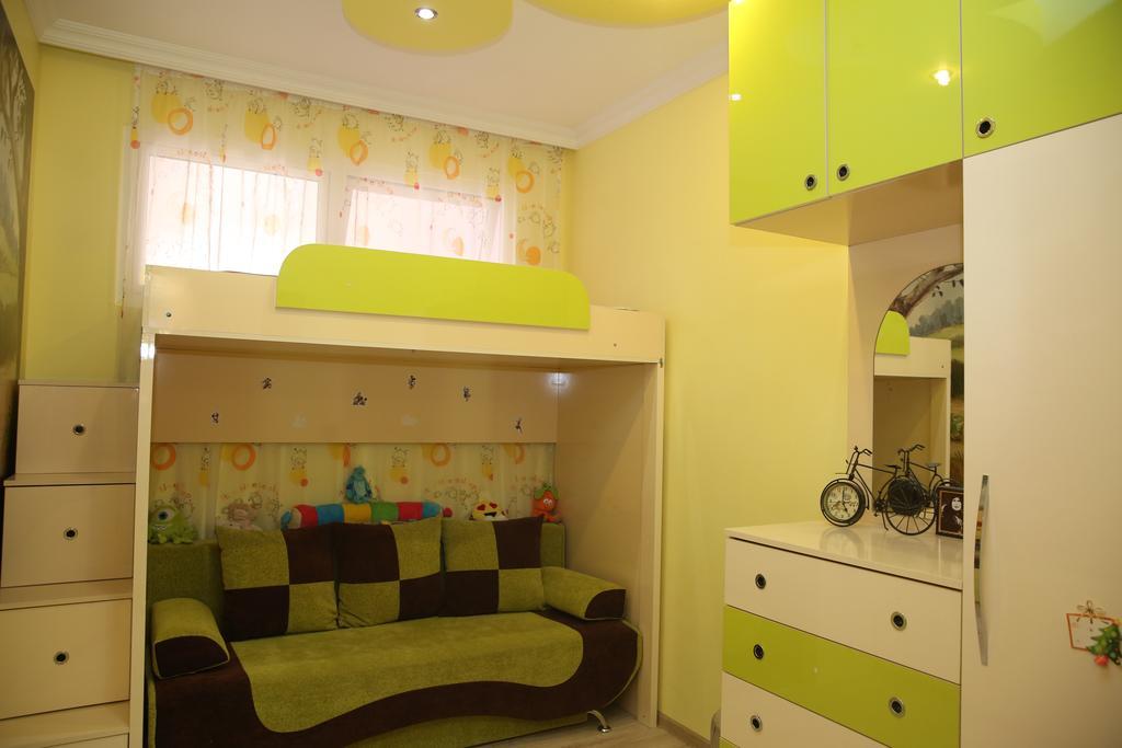 Tamuna Apartment Батуми Екстериор снимка