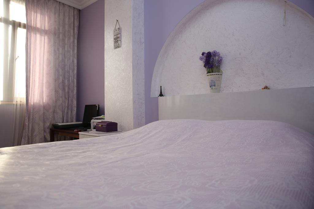Tamuna Apartment Батуми Екстериор снимка