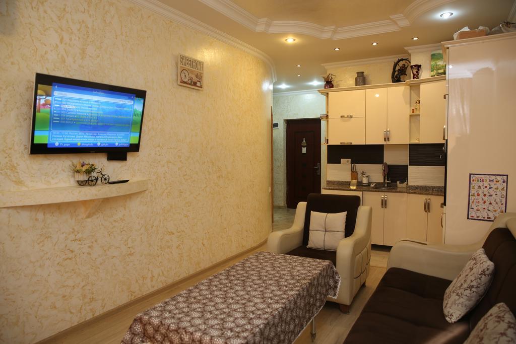 Tamuna Apartment Батуми Екстериор снимка